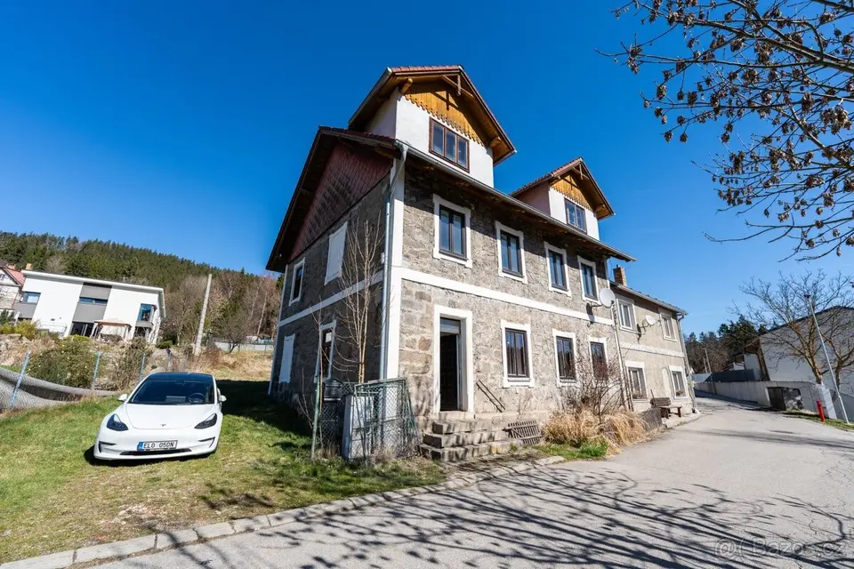 Prodej domu s projektem a stavebním povolením na výstavbu da