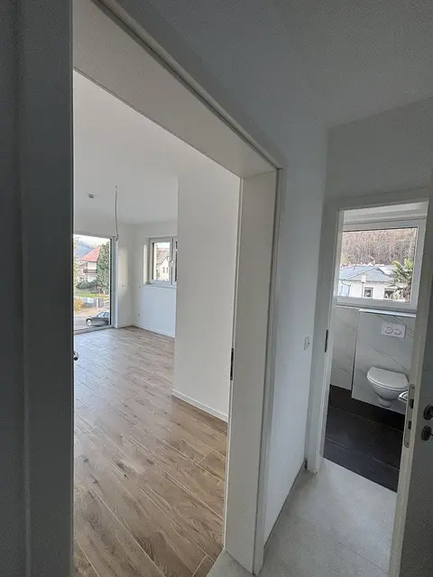 Pronájem domu 120 m², pozemek 150 m², Höchst
