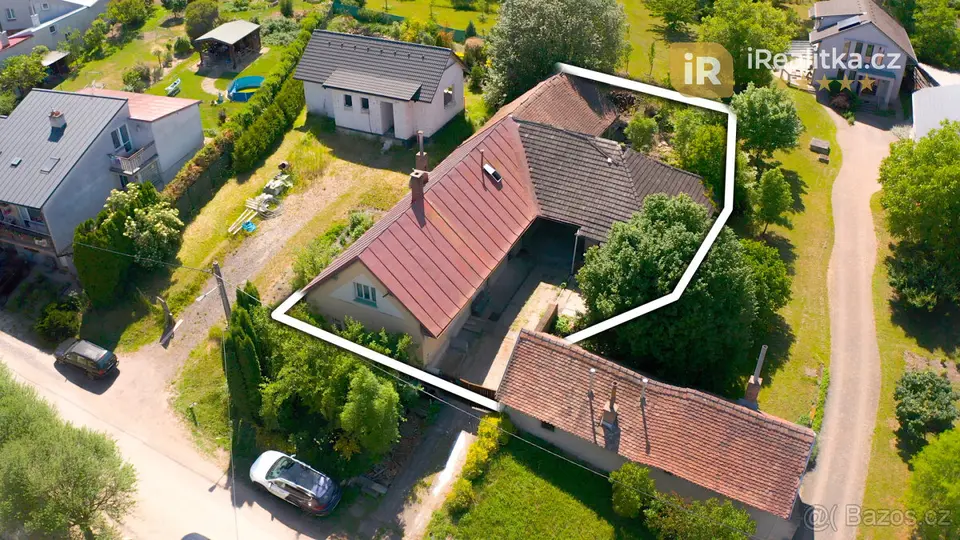 Prodej rodinného domu se stodolou, Bukovina - Hradec Králové