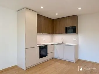 Prodej bytu 3+kk, balkon, 1. patro – UH, Průmyslová 912