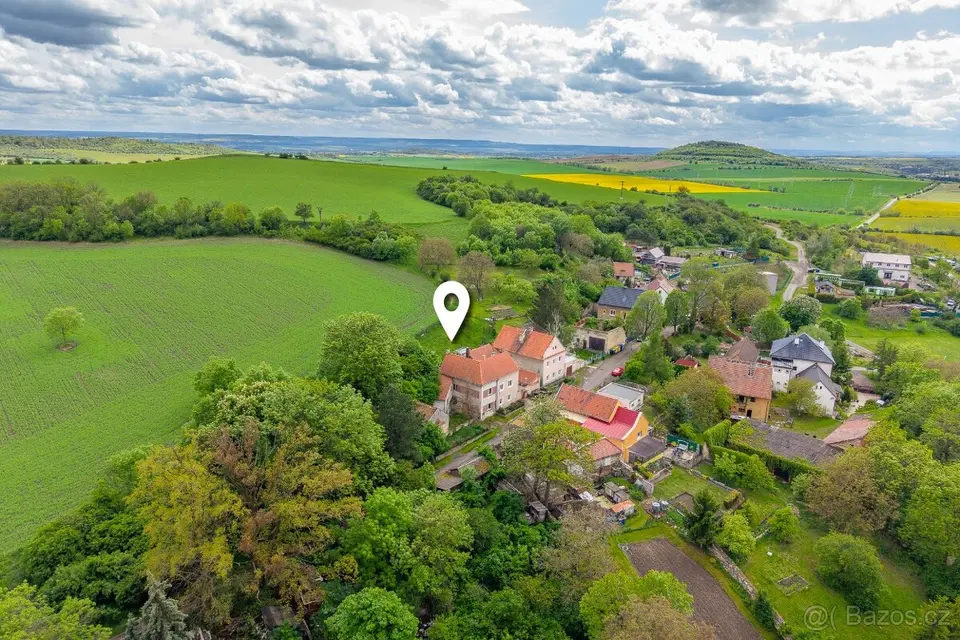 Prodej rodinného domu 3+1, Bečov, okres Most