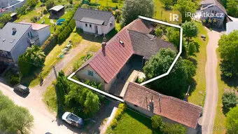 Prodej rodinného domu se stodolou, Bukovina - Hradec Králové