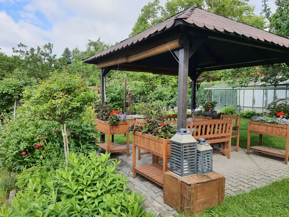 Prodej domu 199 m², pozemek 517 m², Vlčtejn