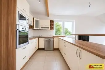 Jedovnice, mezonetový byt 4+kk, po rekonstrukci, balkón, 2 p