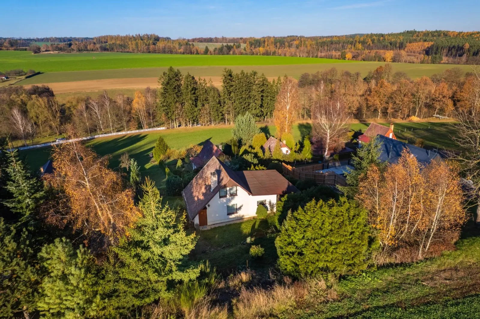 Prodej domu 206 m², pozemek 885 m², Slapsko