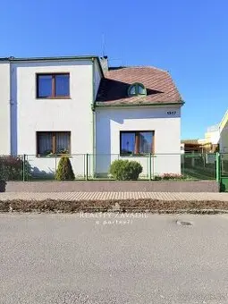 Prodej rodinného domu s garáží 180m², Pardubice - Zelené Pře