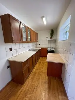 Pronájem domu/jednotky se zahradou