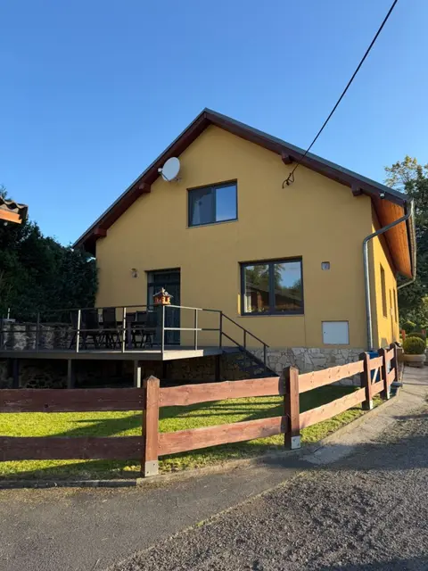 Prodej domu 200 m², pozemek 2.100 m², Křimov