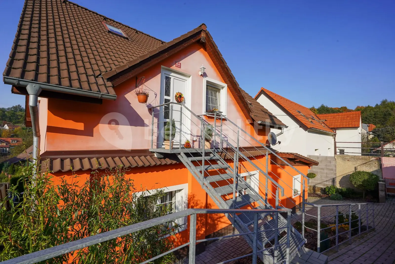 Pronájem domu 90 m², pozemek 300 m², Náves, Úholičky